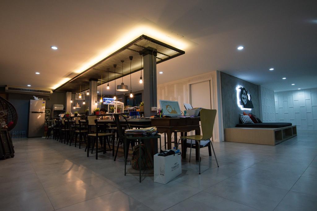 Monkeynap Hostel Банкок Екстериор снимка