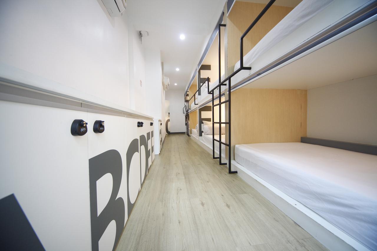 Monkeynap Hostel Банкок Екстериор снимка