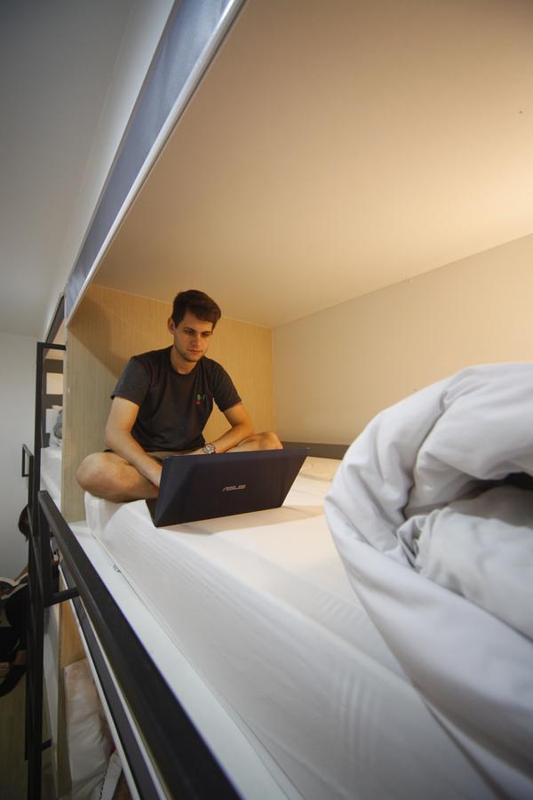 Monkeynap Hostel Банкок Екстериор снимка