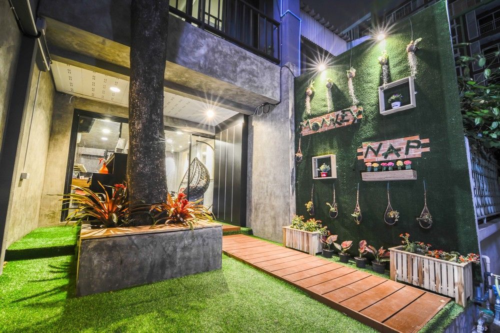 Monkeynap Hostel Банкок Екстериор снимка