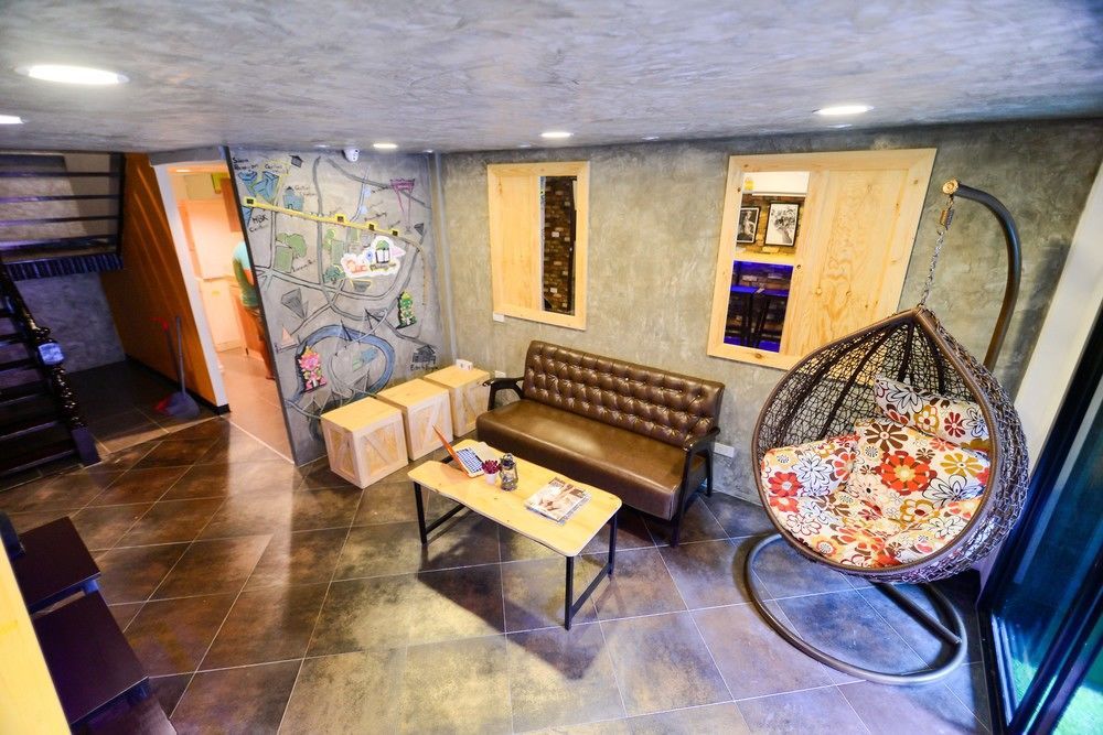 Monkeynap Hostel Банкок Екстериор снимка