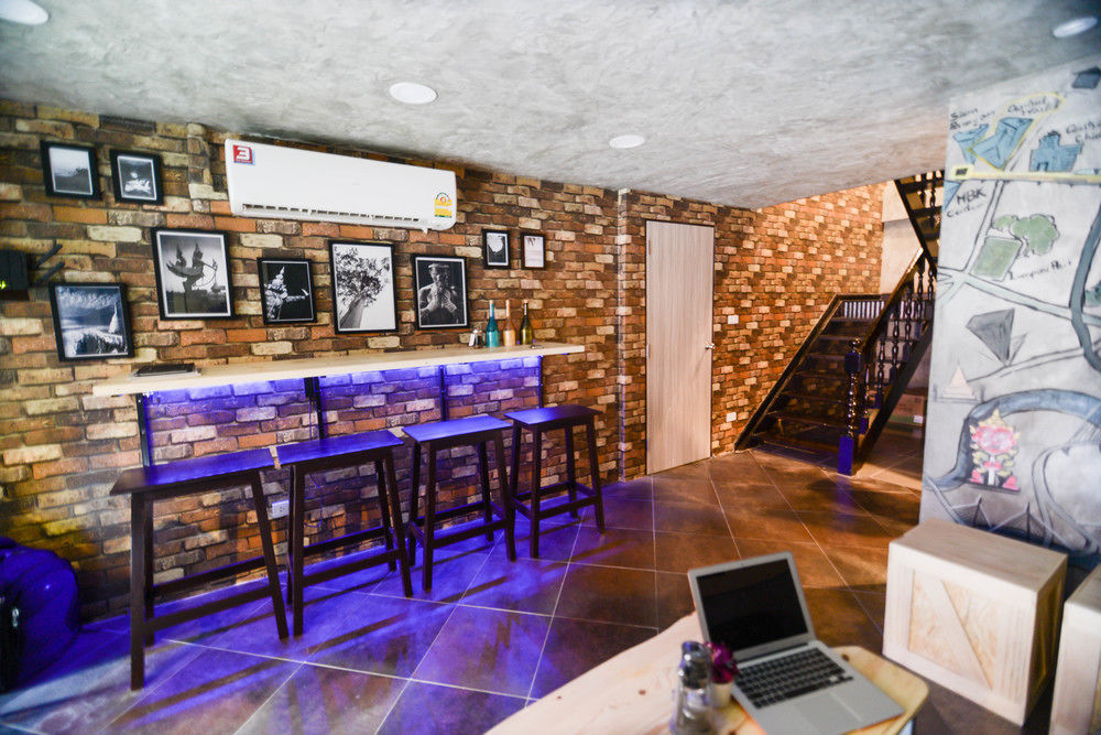 Monkeynap Hostel Банкок Екстериор снимка